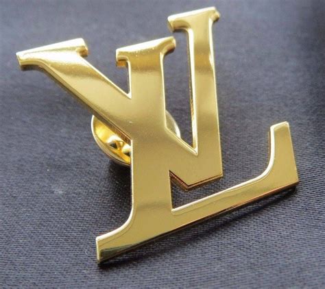 Louis Vuitton Lapel Pin 